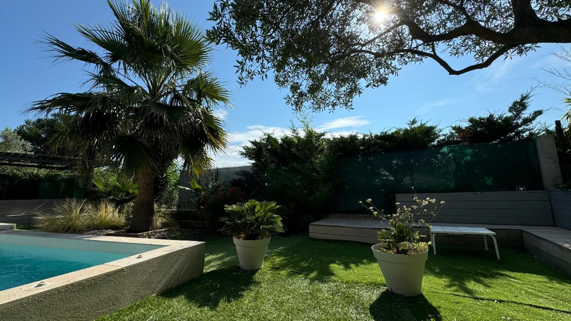 La Villa Du Gres Villeneuve-les-Avignon Exterior photo